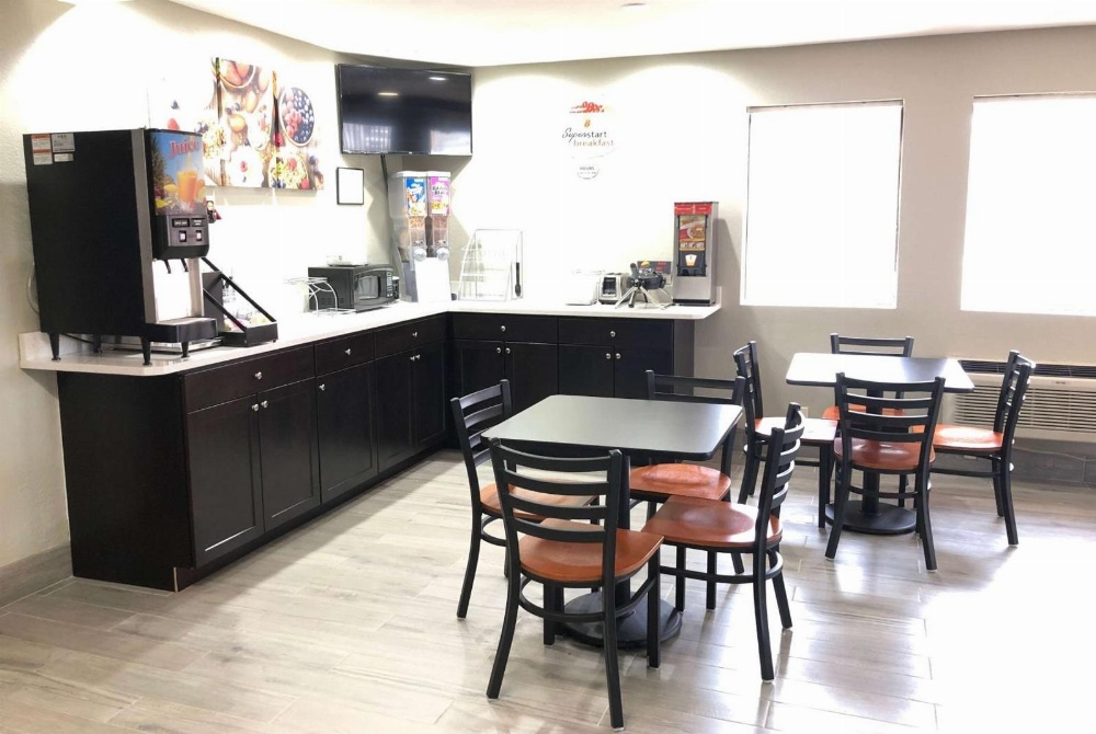 Super 8 by Wyndham Natchitoches